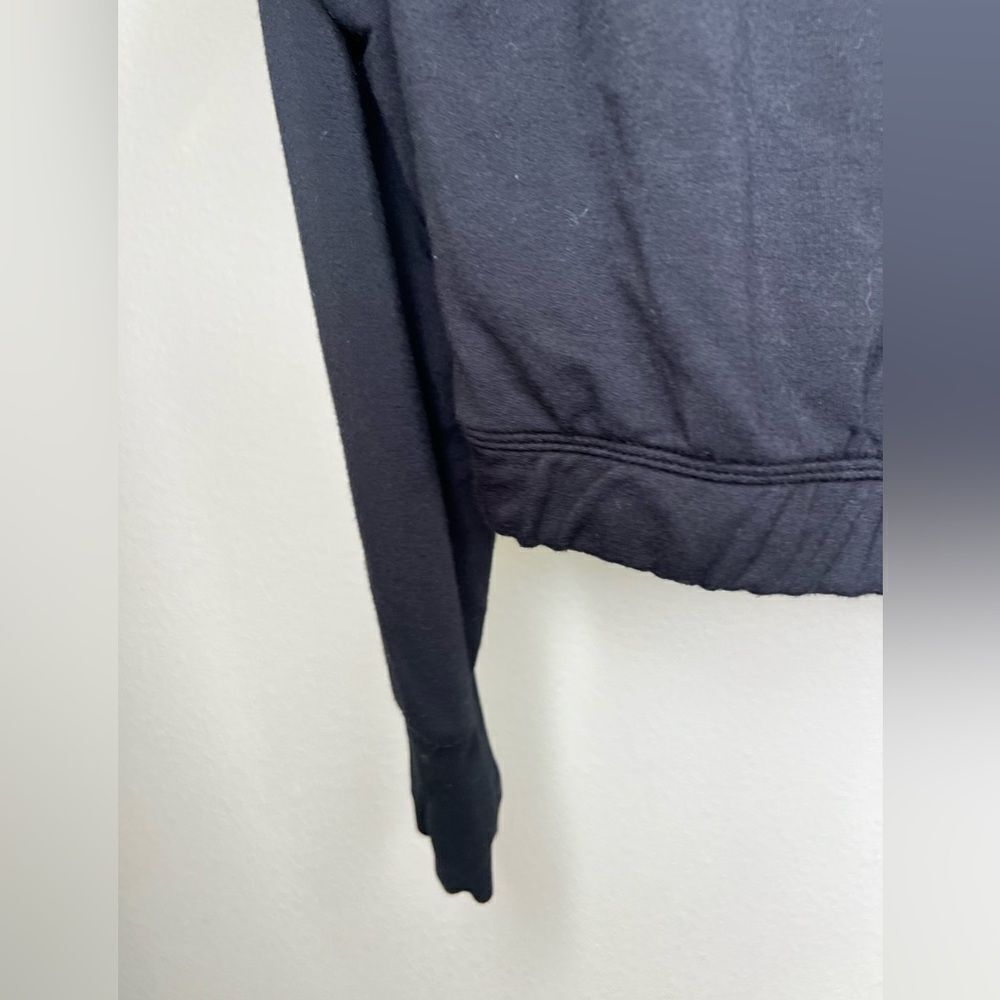 Gymshark Half Zip Sweatshirt Pippa Training Pullover 1/4 Zip Crop in black - Picture 8 of 9